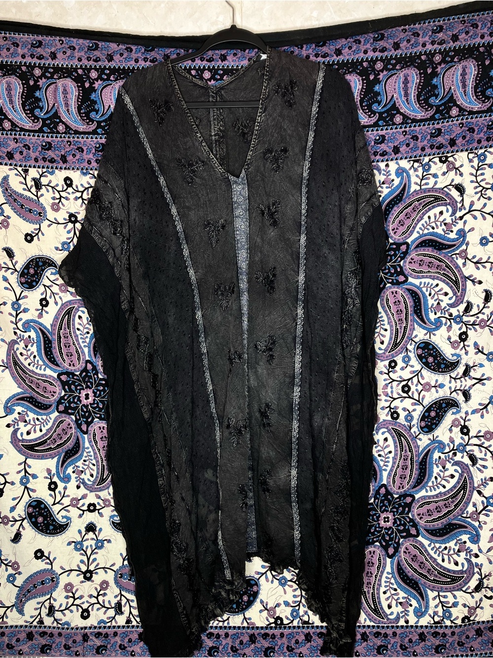 Young Threads witchy kimono poncho S